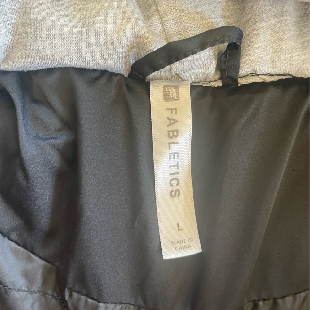 Fabletics Long Puffer - Picture 3 of 5
